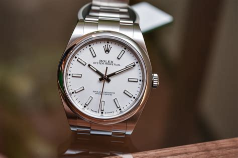 rolex oyster perpetual 39 leather strap